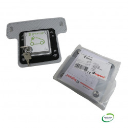 LEGRAND 077898 - Prise Green'up Access 3,2 kVA encastré volet verrouillé