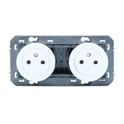 Prise de courant double Dooxie 16A Surface blanc - LEGRAND 600332