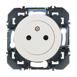 Prise de courant Dooxie 16A Surface blanc - LEGRAND 600335