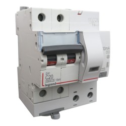 LEGRAND 411173 - Disj diff, vis, 2P, 230/400V, 20A -typeAC, 300mA, C, 4M - FC