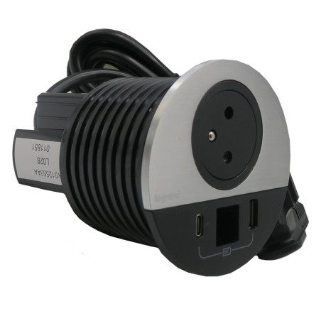 Disq80 Incara Prise 2P+T surface avec chargeur USB Type A et C
