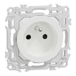 Odace Prise de courant rénovation 2P+T 16A - S920049
