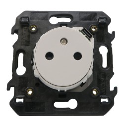 Prise de courant Living Now avec chargeur USB-C BTKW4142USB