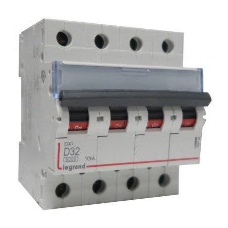 Disjoncteur 4P 4M à vis D32 32A pour peigne
