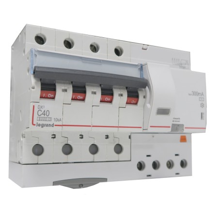 Disjoncteur différentiel 4P C40 6/10k AC 300mA
