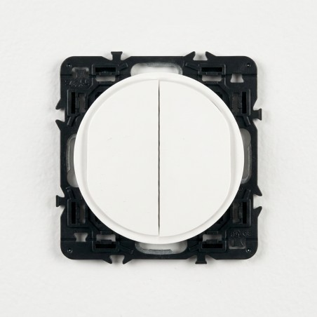 Céliane Interrupteur double 2 × CM0001