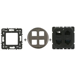Céliane Prise RJ45 quadruple CM0348 + enjoliveur Titanium