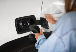 Pourquoi choisir une prise Green Up pour recharger votre véhicule électrique ? Pourquoi choisir une prise Green Up pour recharger votre véhicule électrique ?